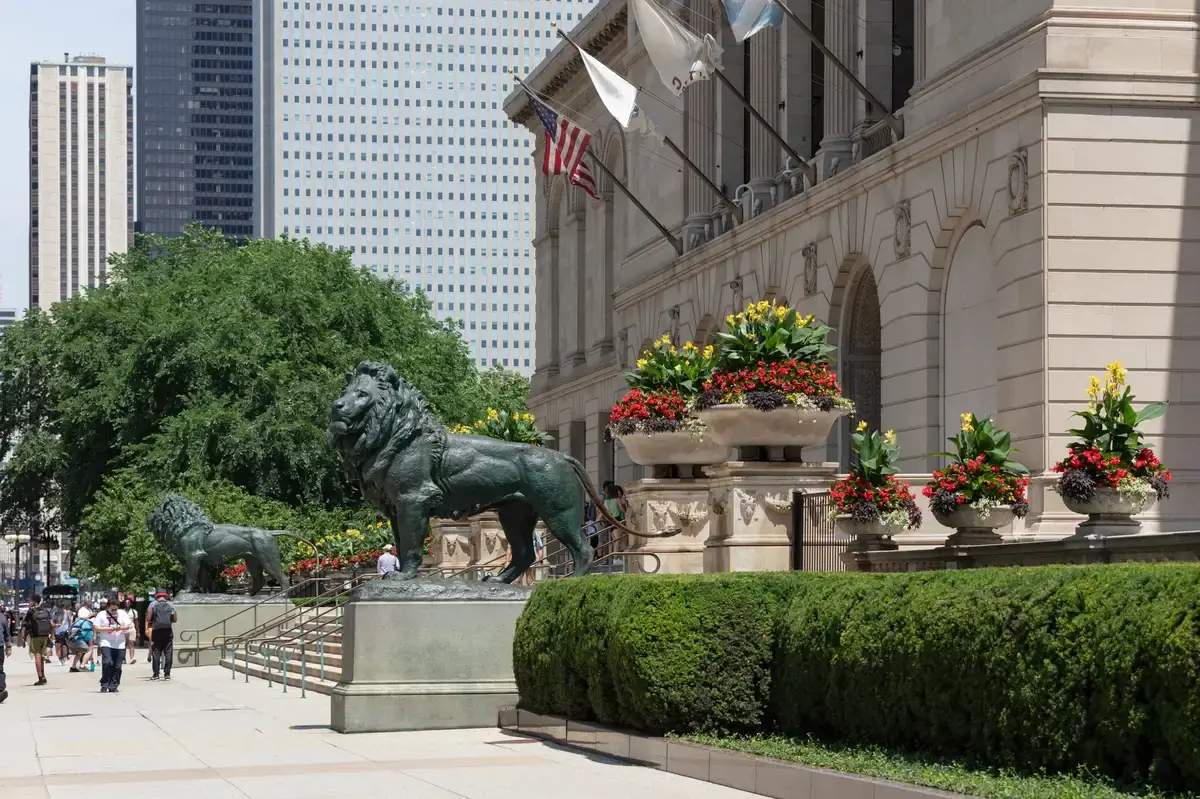 Scandal la Institutul de Artă din Chicago: Angajații de la curățenie, dați afară